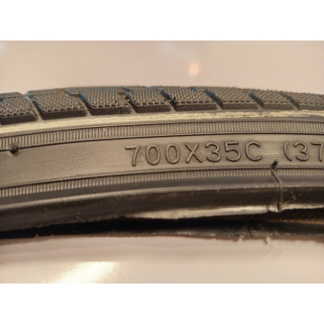 Tyre 700 x 35c