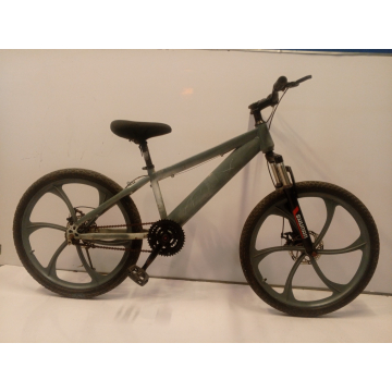 24" Grey Mountain Bike MTB – Pre-Owned