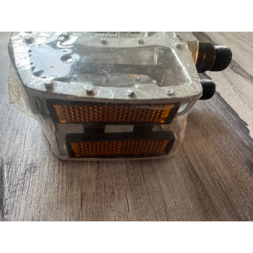 High Quality Pedal Silver